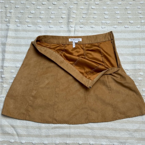 BCBGeneration faux suede A line seamed cognac/tan mini skirt size 8 - Picture 6 of 10
